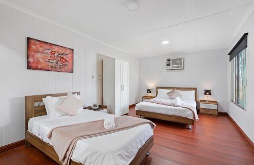 Strathmerton House | Spacious 4 Bdrms near Murray River, Pet Friendly