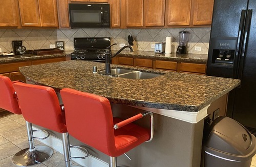Spring House | Spacious 4 Bed/2 Bath Home in the Woodlands