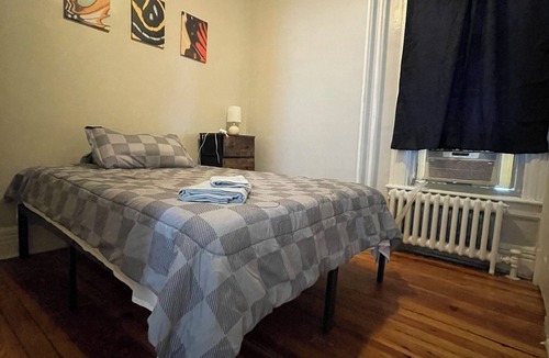 Albany Apartment | Spacious 4 bed apt in Albany near Albany Medical Center and University of Albany