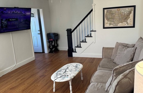 Willimantic House | Spacious 4-Bed Home Across from Eastern – Ideal for Families & Large Groups!