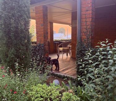 Tenterfield House | Spacious 4-Bed Home in Central Tenterfield