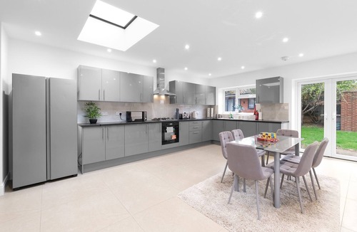 Queensbury House | Spacious 4-Bed Semi-Detached House | Driveway Parking | Stanmore