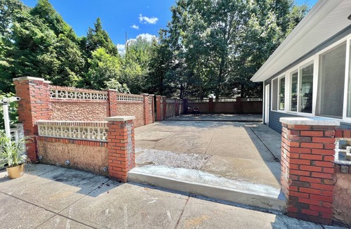 Providence House | Spacious 4-bedroom house in awesome North Providence with WiFi