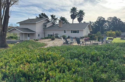 Callender House | Spacious 4-bedroom country home in lovely Arroyo Grande with Wi-FinWedding Venue