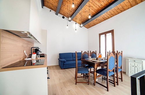Siena Apartment | Spacious 4-bedroom apartment in the surroundings of Siena with WiFi, AC
