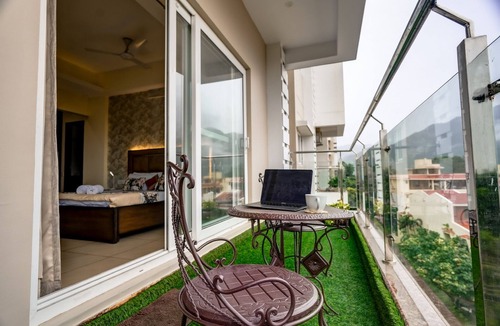 Haridwar Apartment | Spacious 4-bedroom apartment in enjoyable Rishikesh with fitness room, WiFi