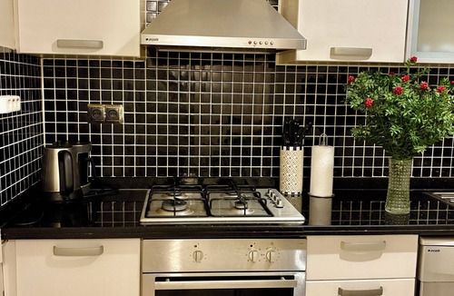 Sisli Apartment | Spacious 4-bedroom apartment in central İstanbul close to metro line