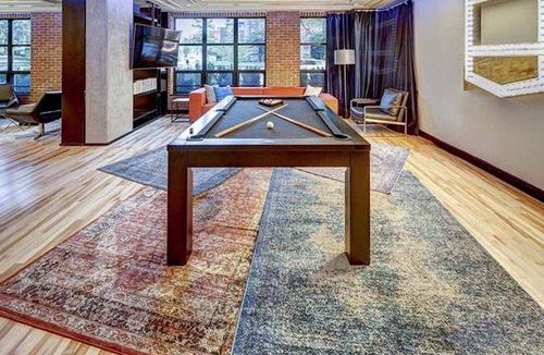 Kerrytown Apartment | Spacious 4-bedroom apartment in delightful Ann Arbor with AC, fitness room