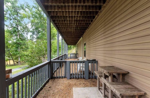 Brasstown House | Spacious 4-Bedroom Cabin with Theater, Game Room, Fireplaces & Year-Round Views