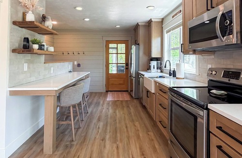 Marshall House | Spacious 4-bedroom cottage near Turkey Run State Park