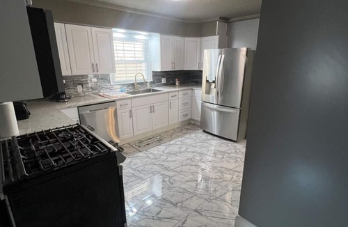 Sandusky House | Spacious 4-bedroom fully remodeled home in charming Sandusky