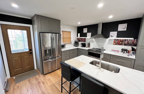Brandermill House | Spacious 4-bedroom house in awesome Midlothian with AC