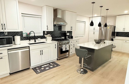 Penn Branch House | Spacious 4-bedroom house in tranquil Washington with AC