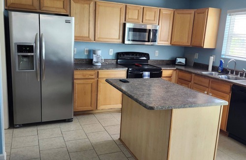 Whitestown House | Spacious 4-bedroom house in Whitestown