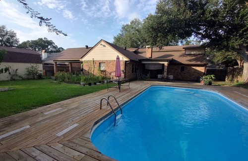 Milton House | Spacious 4-bedroom house in gorgeous Lafayette with private pool