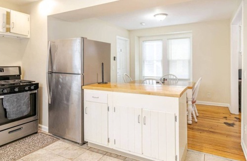 Rochester House | Spacious 4-bedroom house in welcoming Rochester with AC, WiFi Near Hospitals