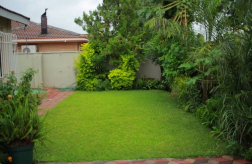 Gaborone House | Spacious 4-bedroom house with WiFi, AC in marvelous Gaborone