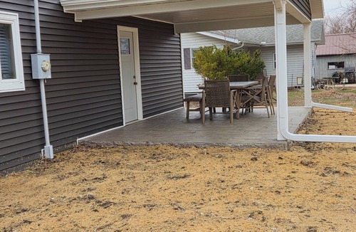 Cherokee House | Spacious 4-bedroom house in Cherokee with AC