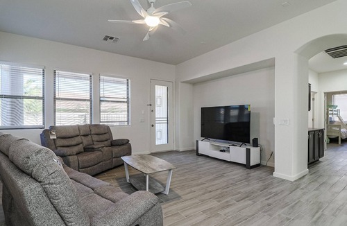 Rovey Farm Estates House | Spacious 4-bedroom house with AC and WiFi in tranquil Glendale, next to Westgate