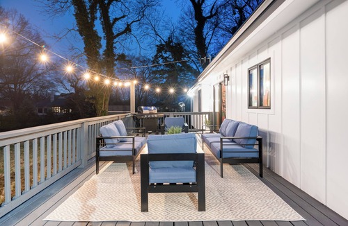 Fairway House | Spacious 4-bedroom house in tranquil Fairway with AC and fitness room