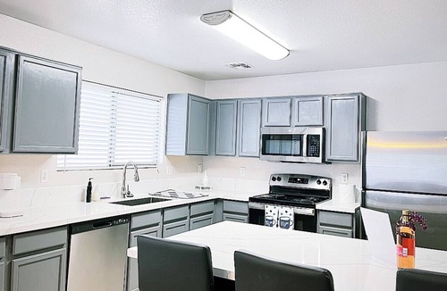 Terracita House | Spacious 4-bedroom house in wonderful Phoenix with WiFi, AC