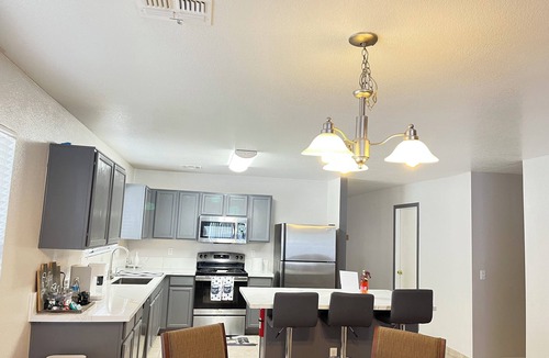 Terracita House | Spacious 4-bedroom house in wonderful Phoenix with WiFi, AC