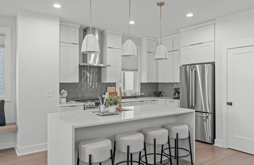 Downtown House | Spacious 4 Bedroom House in Charming Downtown Raleigh with Amazing Views!