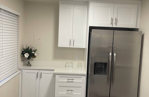 Aurora House | Spacious 4-bedroom house with AC and WiFi in wonderful Aurora