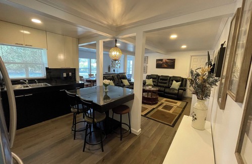 Greer House | Spacious 4-bedroom house in perfect Greer for your getaway