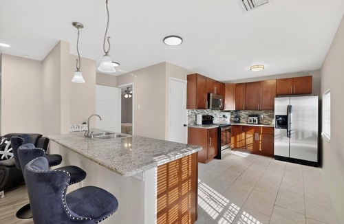 Cedar Hill House | Spacious 4-bedroom single story house in lovely Cedar Hill close to hwy 67.