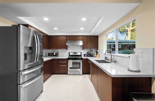 Valle Lindo House | Spacious 4-bedroom house in charming Diamond Bar with AC