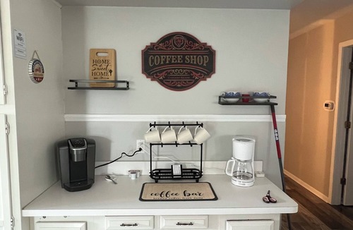 Hainesville Apartment | Spacious 4 Bedroom Rental Above a Fun Antique Store