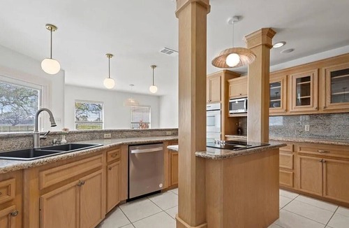 Laguna Vista House | Spacious 4-bedroom home in Laguna Vista w/pool, pickleball, golf course and gym