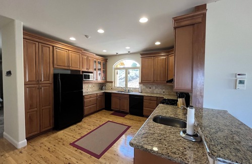 Mesa Vista House | Spacious 4-bedroom house overlooking the Carson Valley with AC