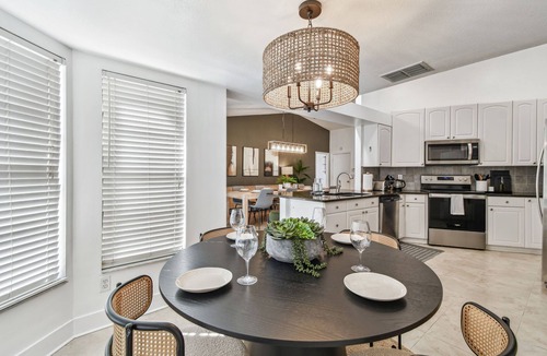 Palm Harbor House | Spacious 4-bedroom house with HEATED POOL, Games room in peaceful Palm Harbor