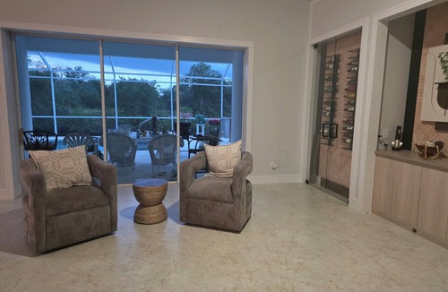 Harbour Heights House | Spacious 4-bedroom house Waterfront