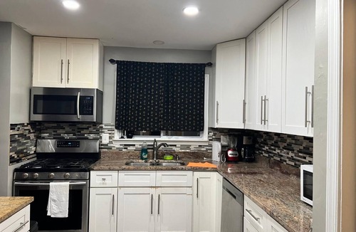 Milford Mill House | Spacious 4-bedroom building in peaceful Randallstown with AC