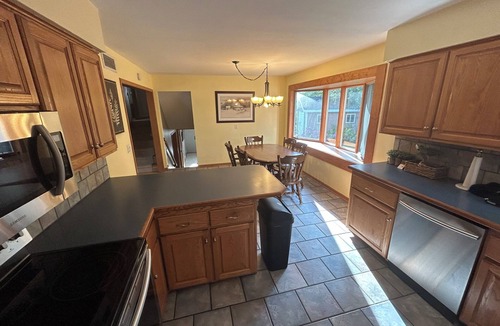 Sun Prairie House | Spacious 4-bedroom house in delightful Sun Prairie with Theater Room!