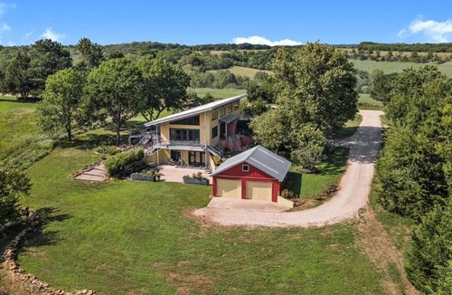 Lawrence House | Spacious 4-bedroom vacation home 16 minutes from University of Kansas