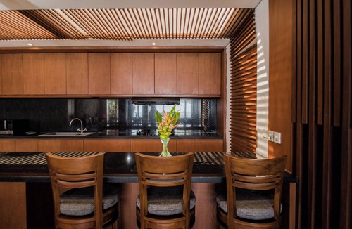 Kuta Selatan Villa | Spacious 4-bedroom villa by the sea in Benoa bay - Nusa Dua