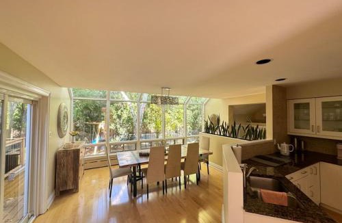 Newtonbrook House | Spacious 4-Bedrooms Friendly House-Pool-Parking