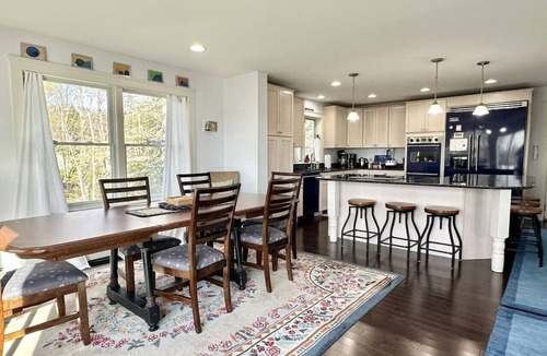 Salsbury Cove House | Spacious 4 BR Home w/Beach Access! [Robin`s Nest]