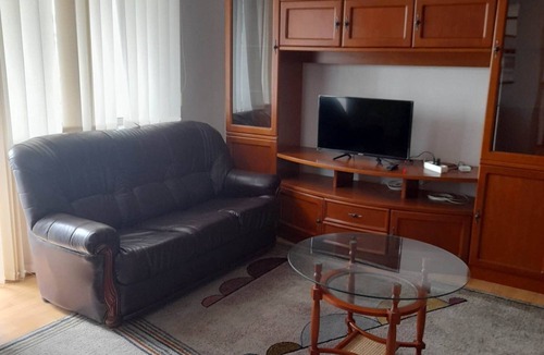Pitesti Apartment | Spacious 4 rooms downtown apartment in Pitesti