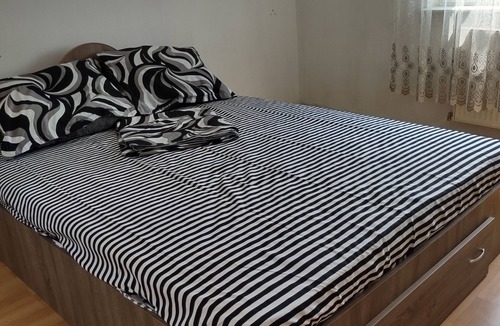 Pitesti Apartment | Spacious 4 rooms downtown apartment in Pitesti