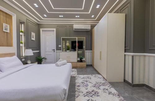 Al Duqqi Apartment | Spacious 4BDR Apartment Nile View