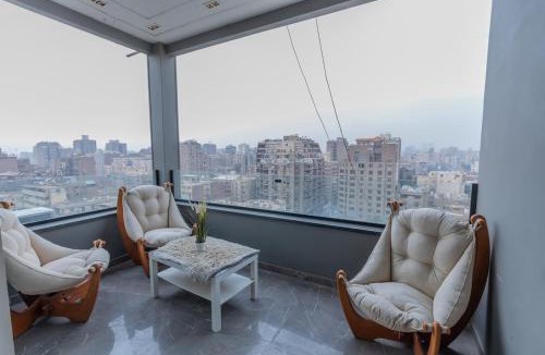 Al Duqqi Apartment | Spacious 4BDR Apartment Nile View