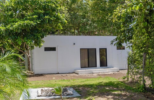 Sardinal House | Spacious 4bedroom villa plus 2 bedroom guest house same property.