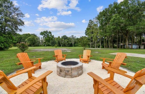 Lutz House | Spacious 4BR + 3.5BA Home, Backyard, Tampa & USF