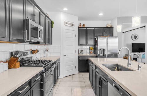 Glendale House | Spacious 4BR & 3BA Near Luke AFB, State Farm Stadium & Desert Diamond Arena