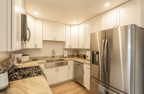 Lincoln Acres House | Spacious 4BR Game Room Fire Pit Near Zoo